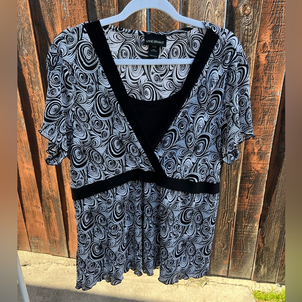 Lane Bryant White & Black Blouse: Sizes 14/16